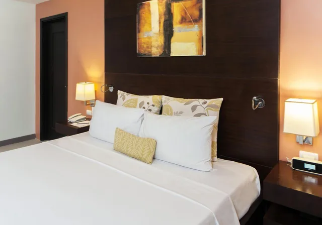غرفة سوبيريور بسرير كينج، Fairways And Bluewater Newcoast Boracay 4/5