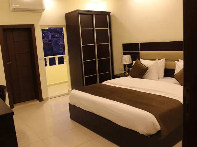 Deluxe, King Bed, Shaqilath Hotel 8/10