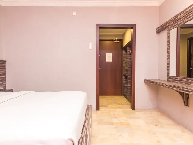 غرفة قياسية بسرير مزدوج، OYO 1896 Kita Hotel 5/5