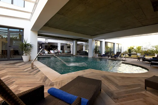 LESCURE BUSINESS، Megrine 17/24