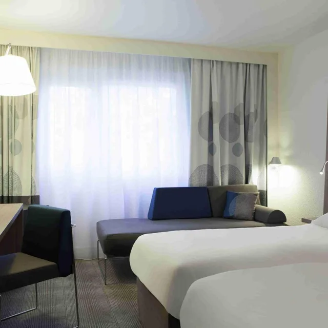 غرفة سوبيريور بسرير فردي مع أريكة، Novotel Abu Dhabi Gate 3/10