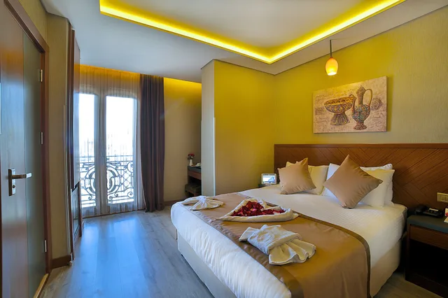 غرفة قياسية بسرير مزدوج أو سريرين منفصلين، Corner Hotel 1/6