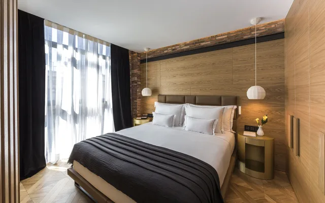 Family Room (3 Paxs) BB، Monument Hotel 2/3
