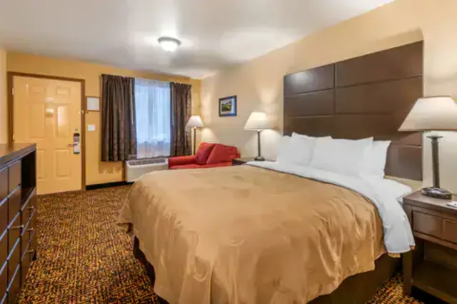 Upgrade, Efficiency, Suite, 2 Queen Beds، Quality Inn Ouray CO 1/3