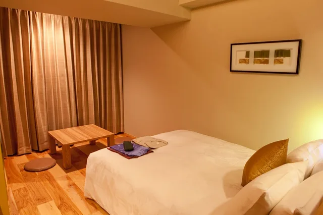 Double Bed, Club Floor، Ryukyu Onsen Senagajima Hotel 5/8