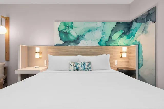 غرفة بسرير كينج، Wyndham Garden Anna 4/8