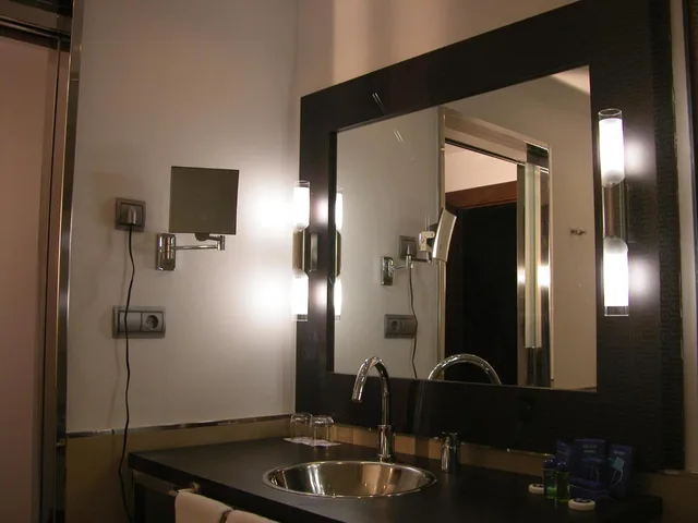 غرفة بسرير مزدوج مع سرير إضافي، Hotel Palacio Albacete and Spa 8/8