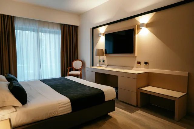Double Superior Room Balcony, Grand Hotel La Chiusa Di Chietri 3/10