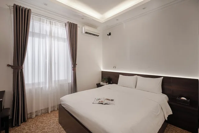 استوديو أساسي بسرير كوين، Grace Hotel Ha Noi 1/7