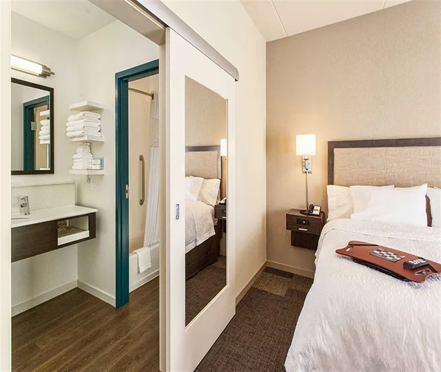 جناح استوديو بسرير كينج، Hampton Inn Hibbing 1/4