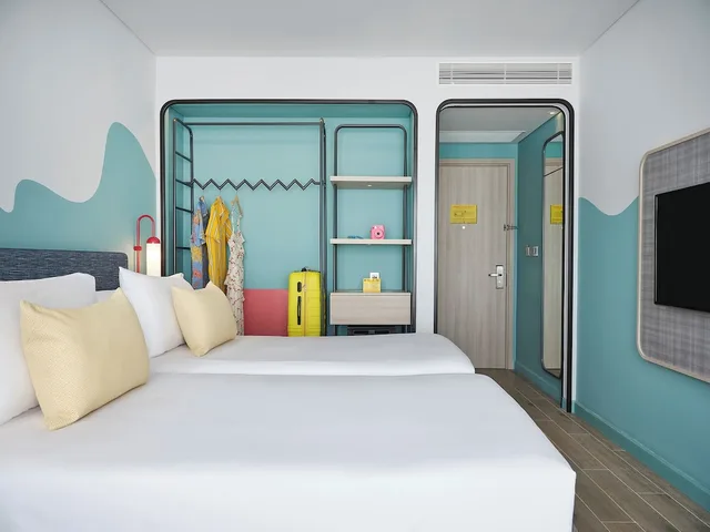 غرفة بريميوم بسريرين منفصلين بإطلالة على البحر بشرفة، ibis Styles Vung Tau 2/5