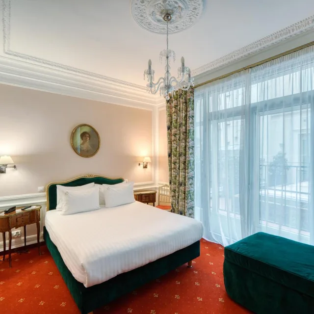 Superior, King Bed, Hotel Belfast 6/10