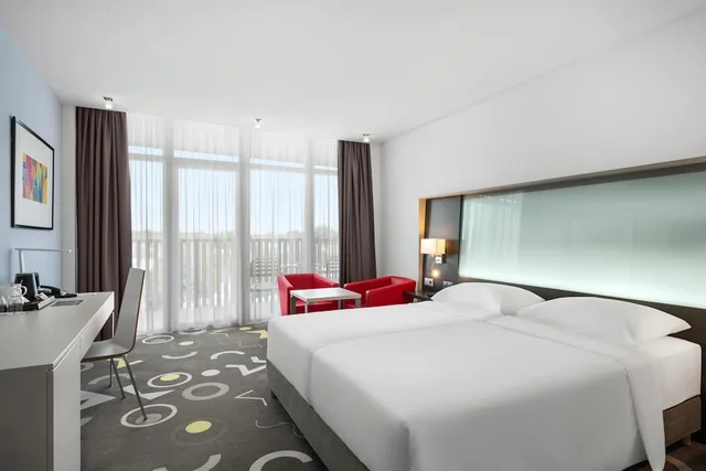 غرفة قياسية بسريرين منفصلين، Park Inn by Radisson Sarvar Resort & Spa - All Inclusive 1/10