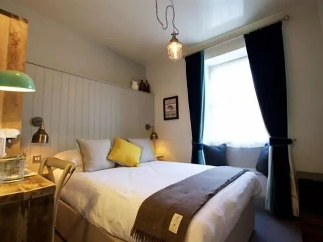 غرفة قياسية بسرير مزدوج، The Woodstock Arms 1/2