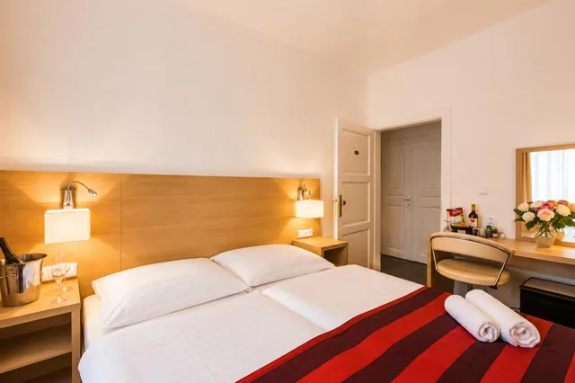 جناح عائلي بغرفتي نوم، Little King Hotel U Malvaze 5/10