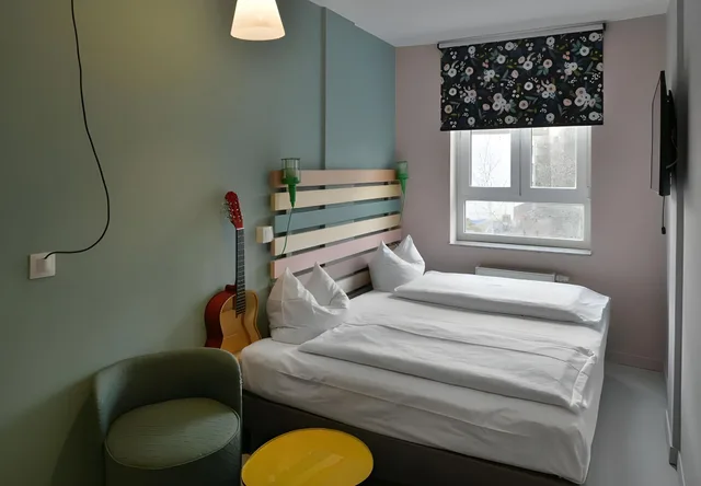 Petite, Single, Single Bed، Hotel BIRGIT Berlin Mitte 1/2
