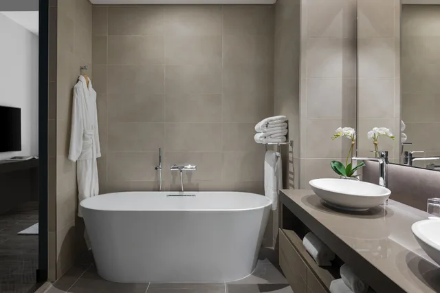 جناح ديلوكس بسرير كينج وسرير فردي بشرفة بغرفتي نوم، Jumeirah Living Marina Gate 3/3