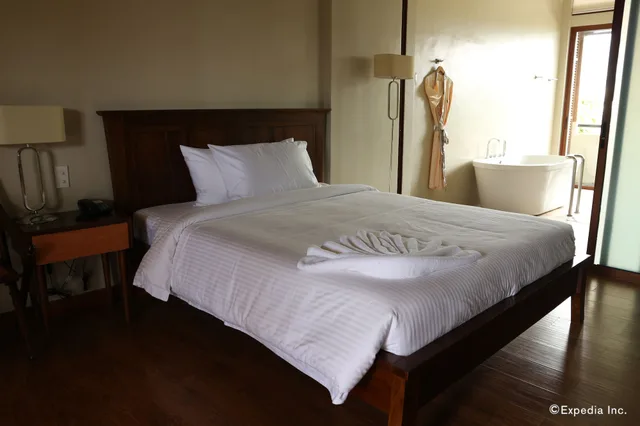 غرفة ديلوكس بسرير مزدوج، Bravo Resorts Munting Paraiso 6/9
