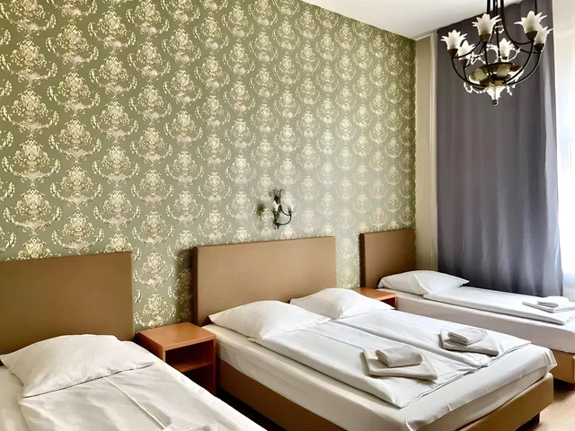غرفة بخمسة أسرّة، Bellevue Am Kurfurstendamm Hotel 1/1