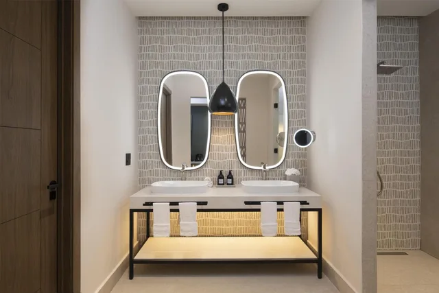 Room, 2 Queen Beds, Partial Beach View, Plunge Pool، Zemi Miches Punta Cana All-Inclusive Resort, Curio by Hilton 7/8