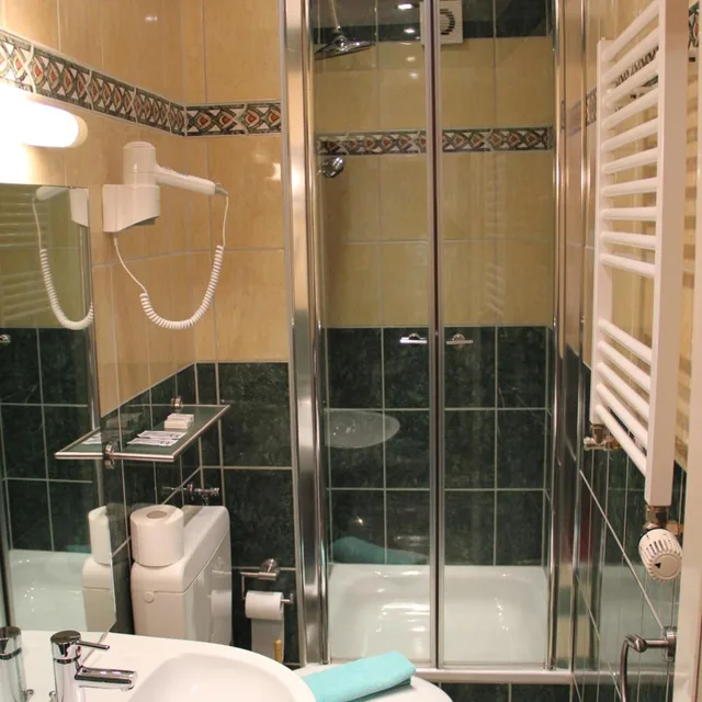 غرفة مفردة، Hotel Wali 6/8