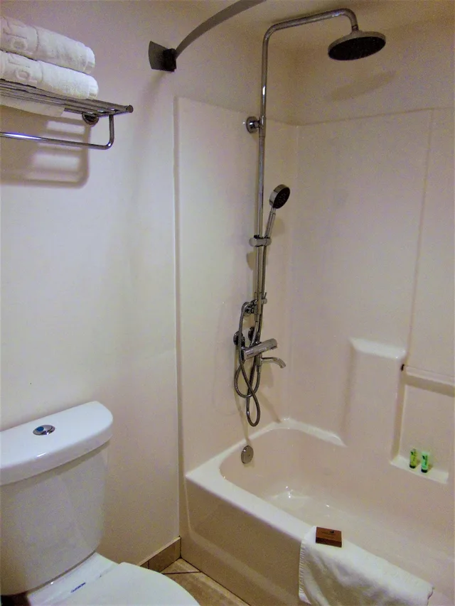 غرفة قياسية بسريرين مزدوجين، Dolphin Key Resort 2/3