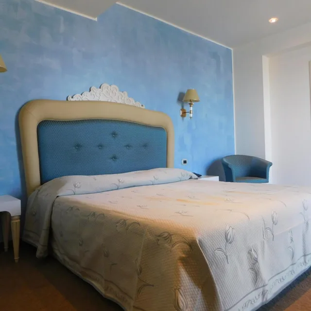غرفة سوبيريور ثلاثية، Palace Hotel la Conchiglia D Oro 2/10