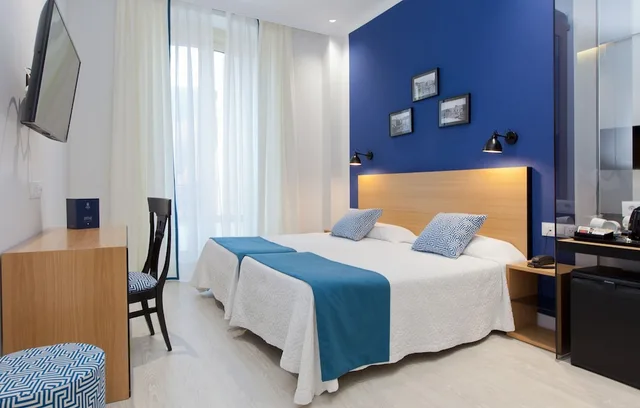 Room, Double Bed, Harbour Sol View، Hotel Europa 2/10