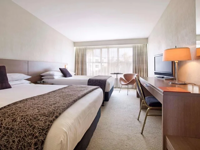 غرفة قياسية بسريرين كوين بإطلالة على البحيرة، Movenpick Queenstown 3/6