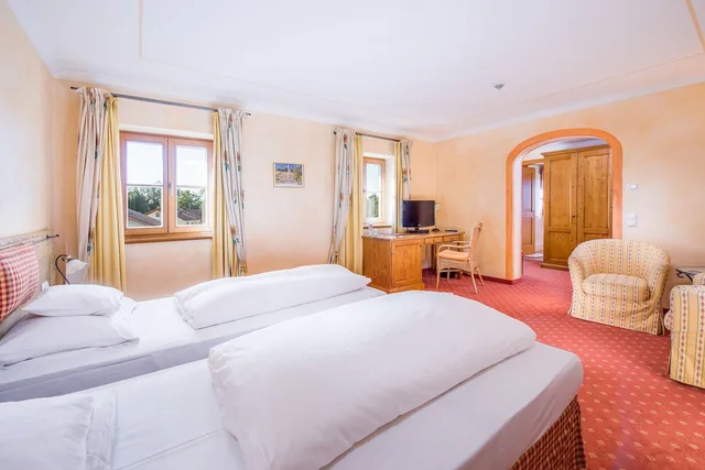غرفة كومفورت بسرير مزدوج بشرفة، Hotel Und Landgasthof Altwirt 1/4