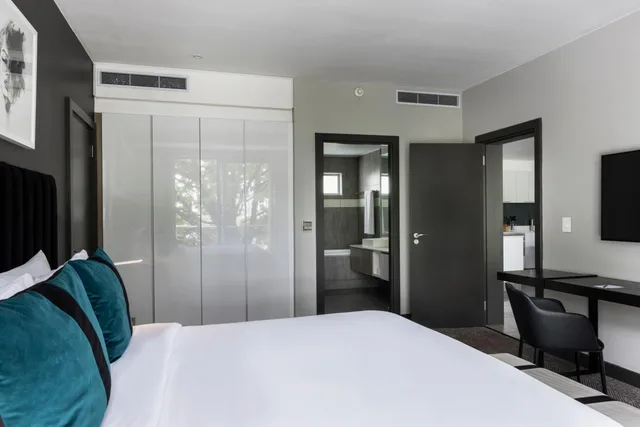 2 Bedrooms, Apartment, The Capital Empire 4/10