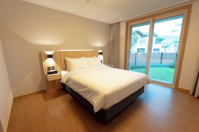 House, Twin Beds, 2 Futon Beds, Queen Bed، Le Comte Bleu 1/2
