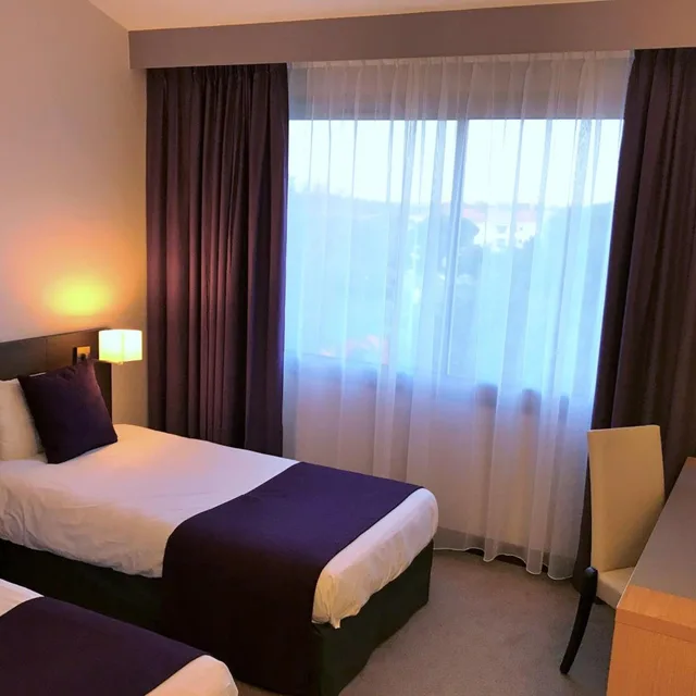 غرفة قياسية بسريرين منفصلين، Mercure Toulouse Aeroport Golf De Seilh 4/8