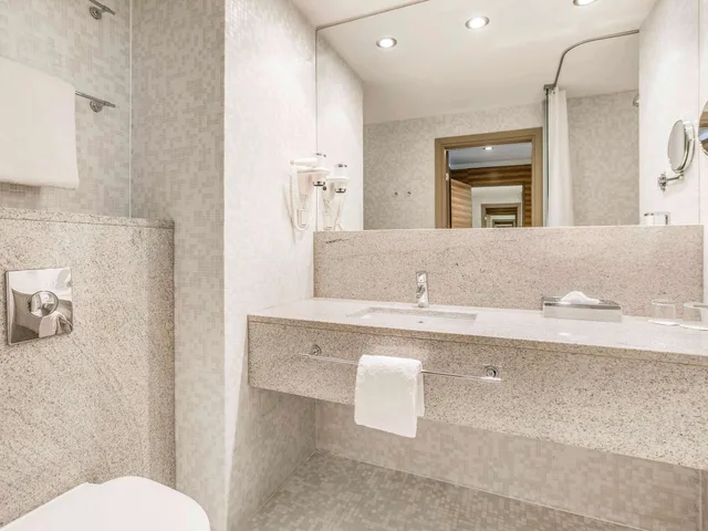 غرفة كلاسيكية بسرير مزدوج بإطلالة على البحيرة، Mercure Tallinn 6/10