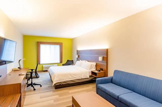 غرفة قياسية بسرير كينج لذوي الإعاقة، HOLIDAY INN EXPRESS HEREFORD 2/2