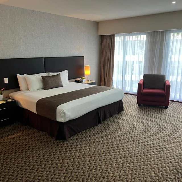 2 Bedrooms, Master, Apartment، St Isidro Suites Corporate Housing SPA & Wellness Center 2/10
