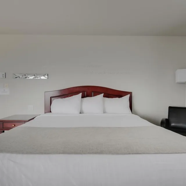 Pavilion, Budget, Double Bed، Hotel Le Petit Manoir Du Casino 7/10