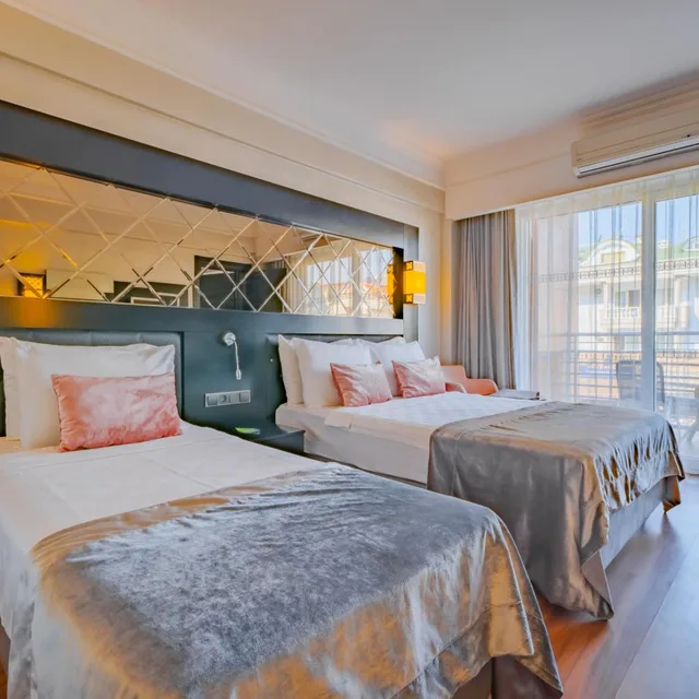 غرفة قياسية بسرير مزدوج بشرفة، Ideal Prime Beach 1/6