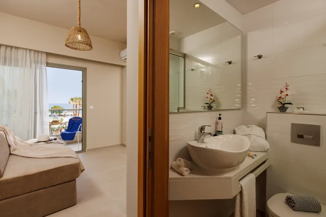 جناح جونيور بإطلالة على البحر، Malia Bay Beach Hotel And Bungalows 3/3