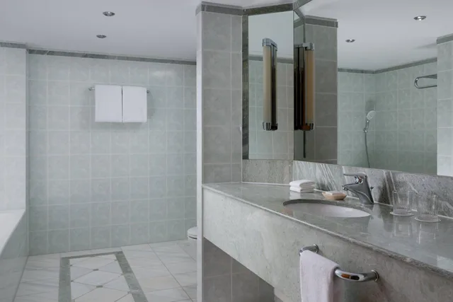 Senator, Suite, Executive Lounge Access، JW MARRIOTT BUCHAREST GRAND HOTEL 5/6