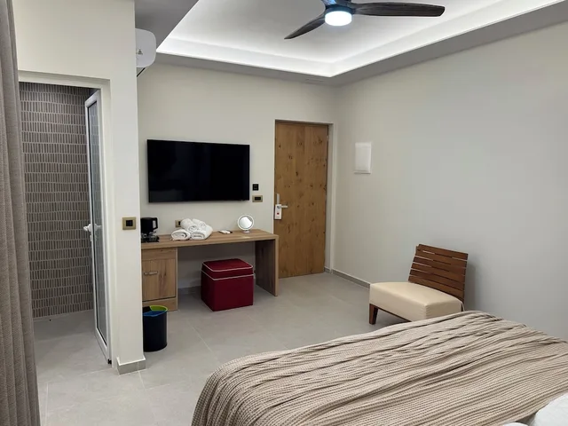 Executive, Double Bed, Partial Sea View, The Noverian Antama Organic Beach Resort Chania 8/10