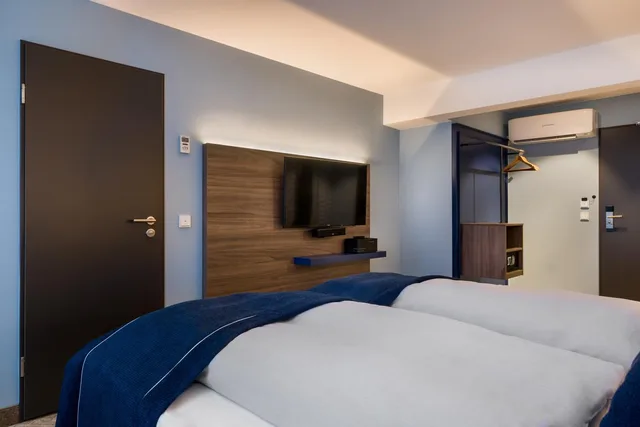غرفة قياسية بسرير كينج، Holiday Inn - the niu, Welly Kiel by IHG 3/10