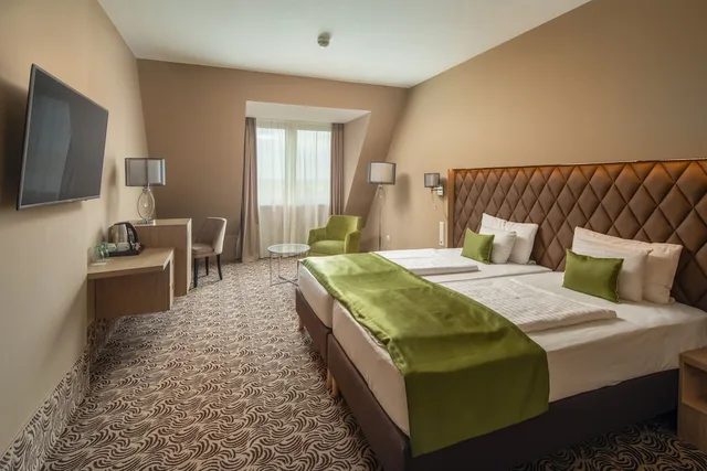 غرفة قياسية بسرير مزدوج، Greenfield Hotel Golf And Spa 1/2