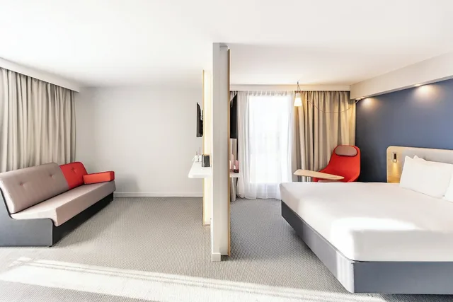 Suite, Queen Bed, Balcony, Holiday Inn Express Paris - Poissy, an IHG Hotel 1/5