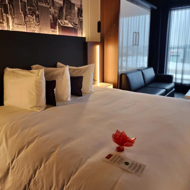 غرفة رباعية، Hotel Kennedy 1/4