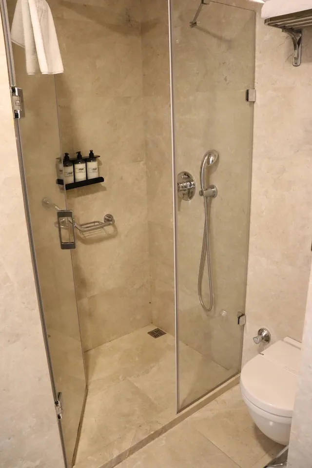 غرفة عائلية بسرير مزدوج وسريرين منفصلين، Taksim Riva Hotel 3/3