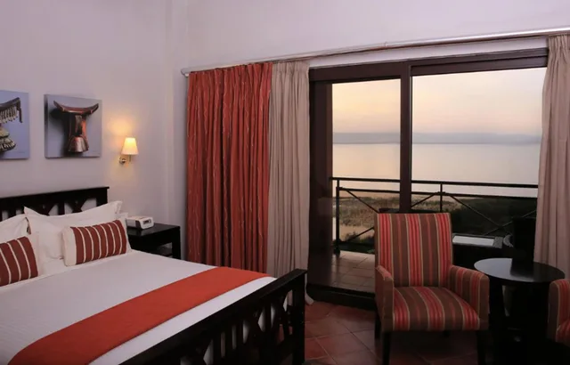 غرفة متصلة عائلية بسرير كوين وسريرين منفصلين بإطلالة على الحديقة بغرفتي نوم، Haile Resort Hawassa 4/9