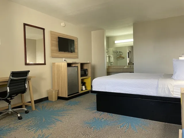 غرفة قياسية بسرير كينج، Days Inn By Wyndham Temple 7/10