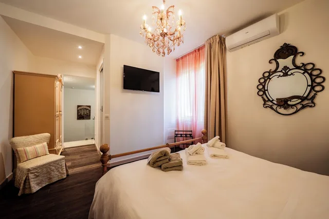 Basic, Family, 1 Queen and 1 Single Bed, No Balcony، Hotel Serenella 3/6