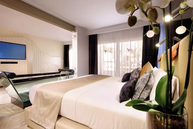Club, Suite, Double Bed, Ushuaia Ibiza Beach Hotel - Adults Only 3/4